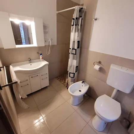 アパートホテル Anastasia Balcescu 3 Self Check In Code From 2 Pm With Kitchen ブカレスト